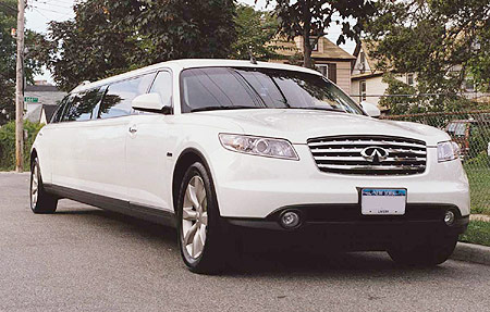 Infiniti FX45 Limousine