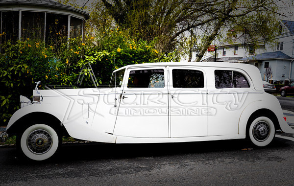 NY Rolls Royce Convertible Limousine Wedding Rental