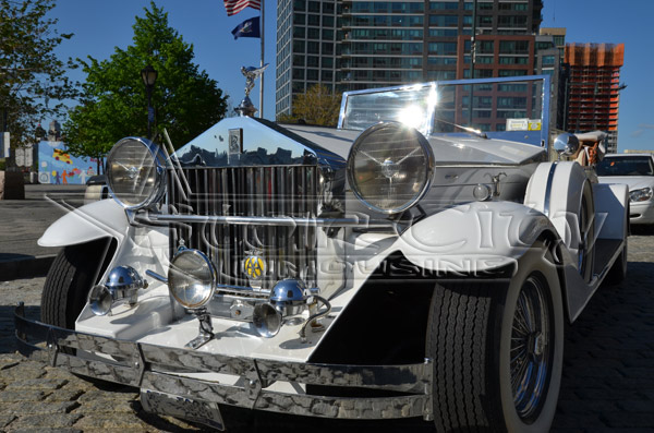 Rolls Royce Phantom Convertible Limousine for Wedding